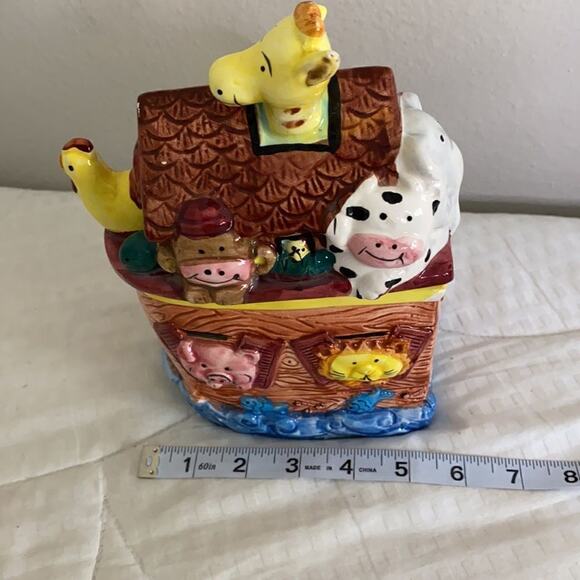 NOAH'S ARK COOKIE JAR; EXPRESS PRODUCTIONS IN LISLE, ILLINOIS - Picture 11 of 15